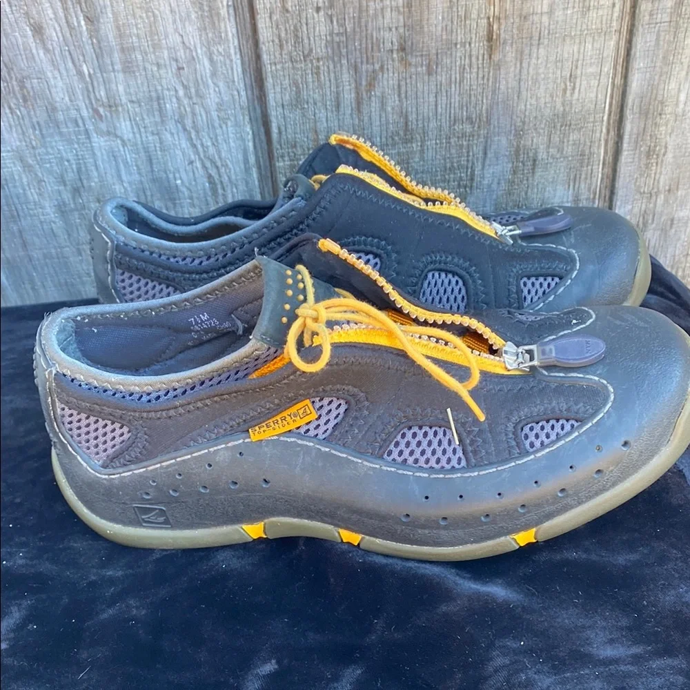 Sperry Black And Yellow Boat Shoe Sneakers Size 7.5
